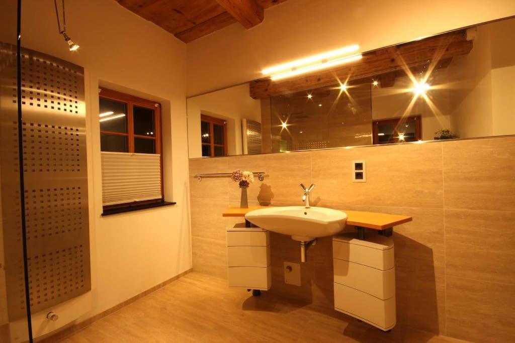 Komfort-Ferienwohnung "Zur Schmiedebruecke" Großschönau エクステリア 写真